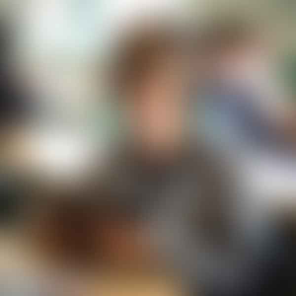 A Deeper Look into Text-to-Speech Apps for Dyslexic Students: Optimizing Learning Experience